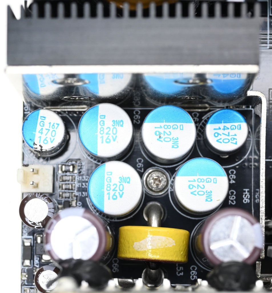 AORUS ELITE 850W PLATINUM ICE白