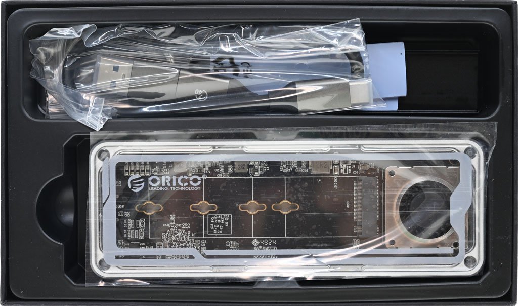 ORICO透明鋁晶40Gpbs M.2 SSD外接盒開箱