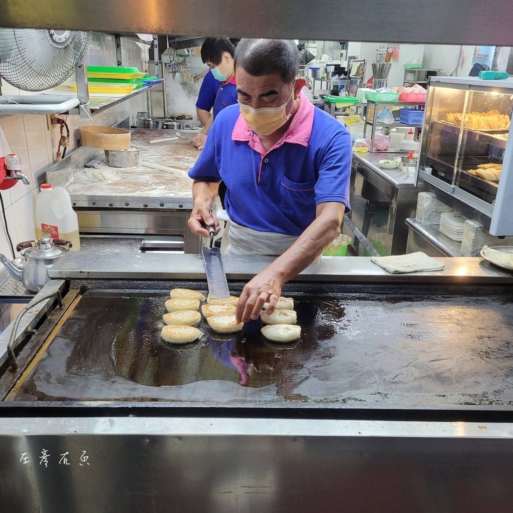 台南北區《小北平餡餅粥》台南在地38年老字號道地北方麵食館｜