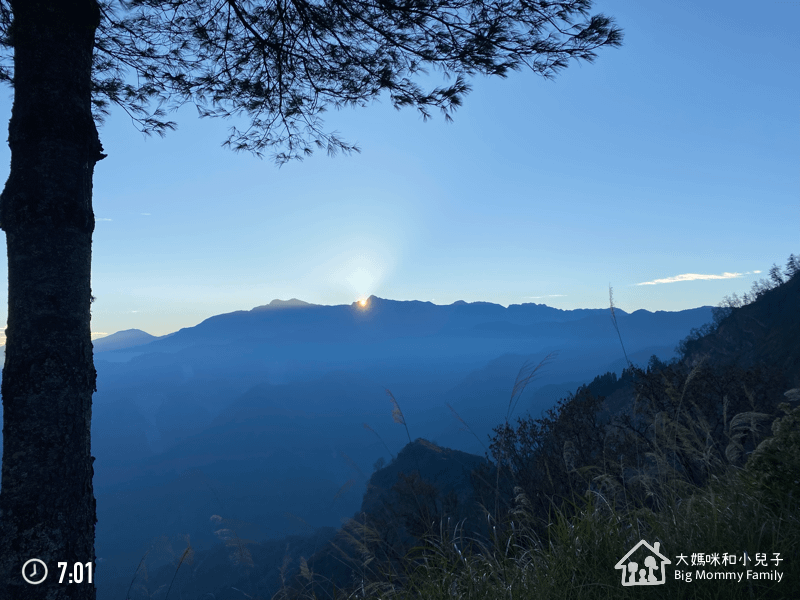 [帶小兒子去雲嘉] 原來阿里山日出是在天亮看並要注意高山症