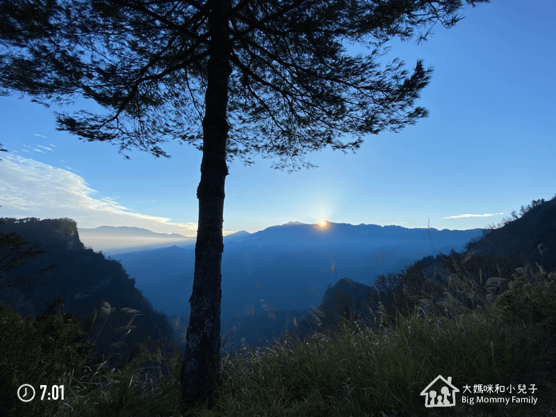 [帶小兒子去雲嘉] 原來阿里山日出是在天亮看並要注意高山症