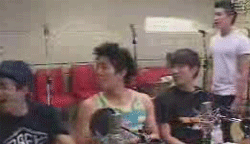 221_duddms1023.gif