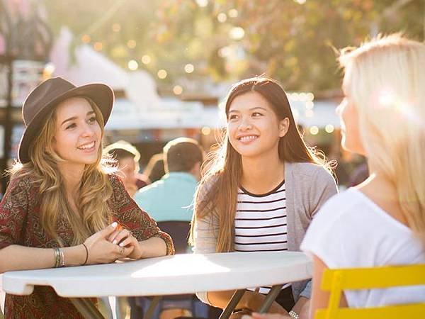 students-at-fringe-09644_UoA_1