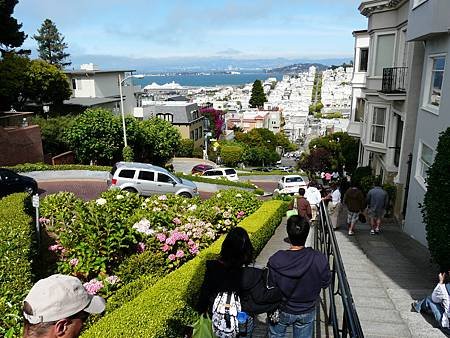 Lombard Street (1).JPG