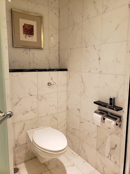 44, bathroom_廁所.jpg