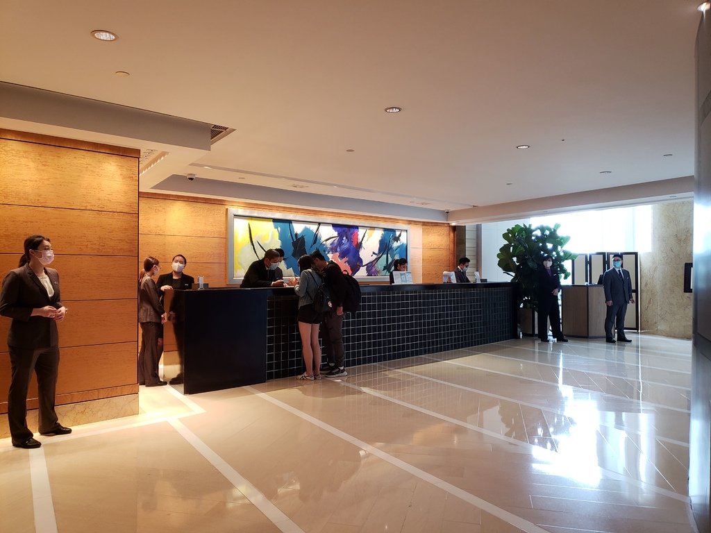 12, Lobby 3.jpg