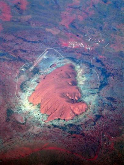 Uluru-kata-Tjuta_Australia_02.jpg