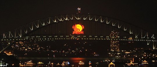 HappyNewYear2010_Sydney_c.jpg