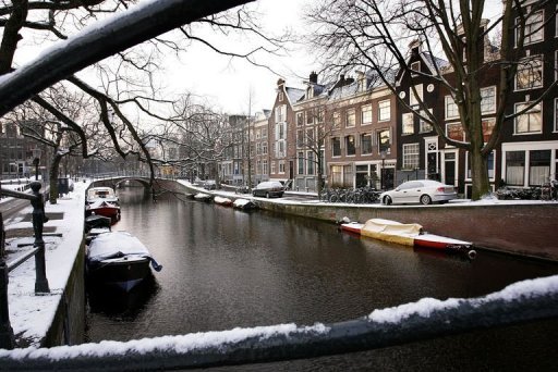 Canal AmsterdamSingelgracht_Netherlands_03.jpg