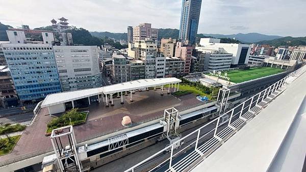 1120730-1返回基隆港