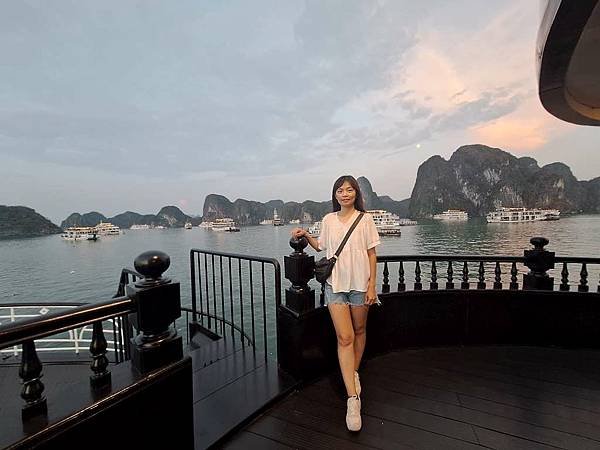 1130916-7下龍灣夜景
