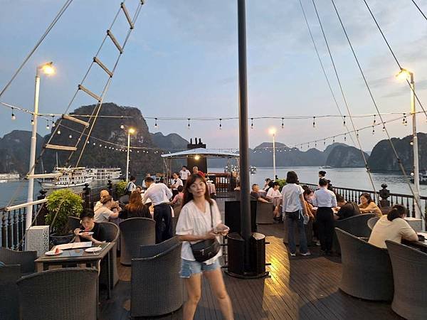1130916-7下龍灣夜景
