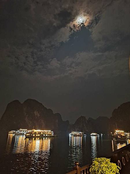 1130916-7下龍灣夜景