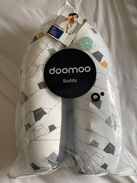 【月亮枕評價】doomoo有機棉舒眠月亮枕 媽媽 寶寶都愛用