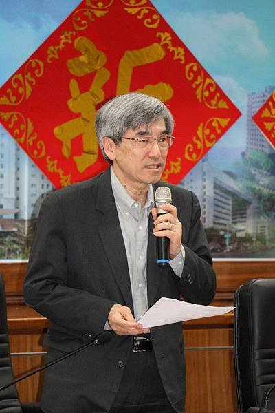 林正介副校長新春三願「感謝」、「期許」與「祝福」同仁。.jpg