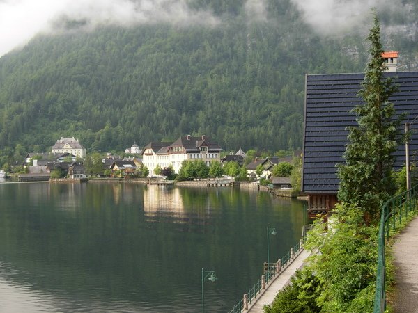 Hallstatt_lake2