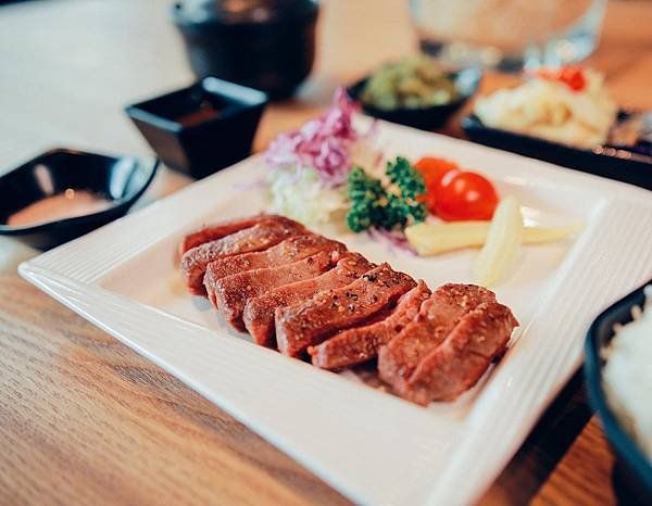 霧峰聚餐好去處，來「峰之饌」享用美味多樣的好料理