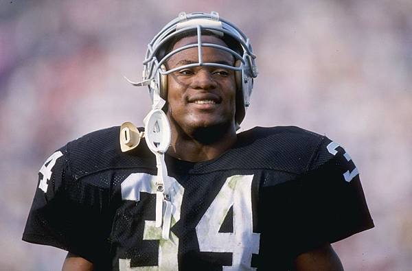 Bo Jackson data-verified=