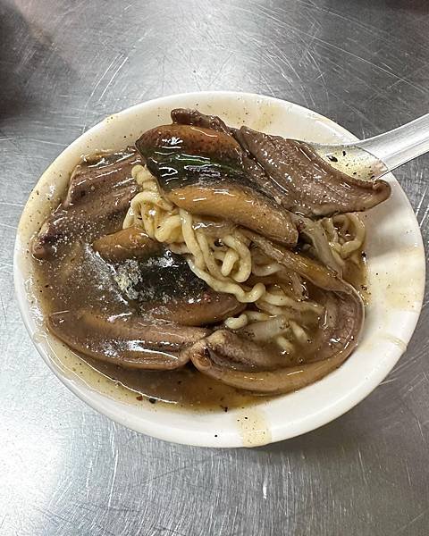 《台南美食》台南炒鱔魚代表店，只賣炒鱔魚，賣到嚇嚇叫～～阿江