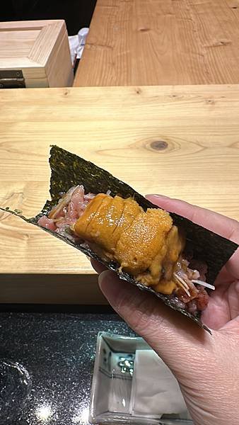 《高雄美食》隱身飯店裡的無菜單日本料理，餐點高水準呈現，慶生