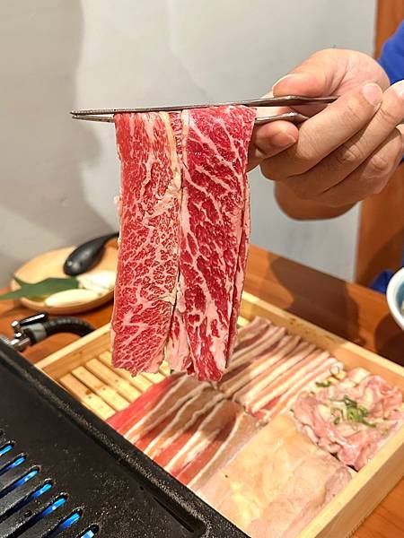 超長燒肉30公分長一人獨享，小泉SHIVA一人前燒肉專門店