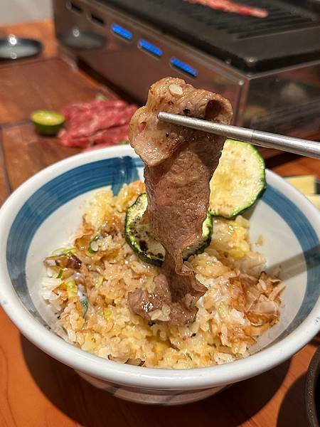 超長燒肉30公分長一人獨享，小泉SHIVA一人前燒肉專門店