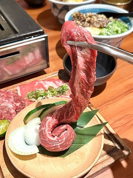 超長燒肉30公分長一人獨享，小泉SHIVA一人前燒肉專門店