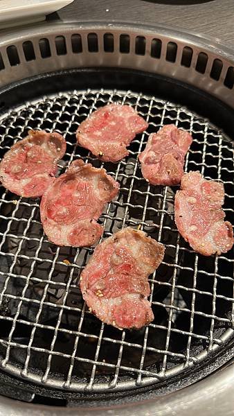 逛街逛累就到池袋東武百貨樓上的頂級燒肉吃燒肉～Yakinik