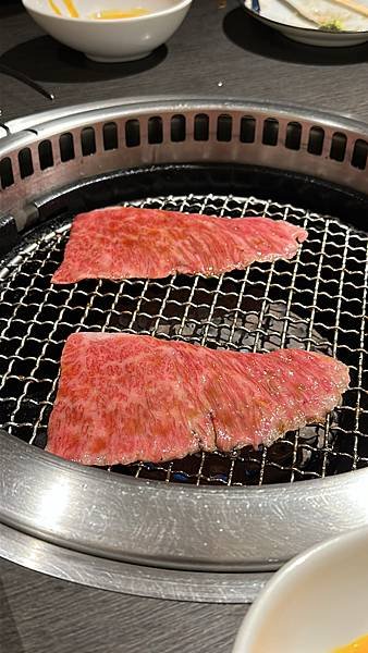 逛街逛累就到池袋東武百貨樓上的頂級燒肉吃燒肉～Yakinik