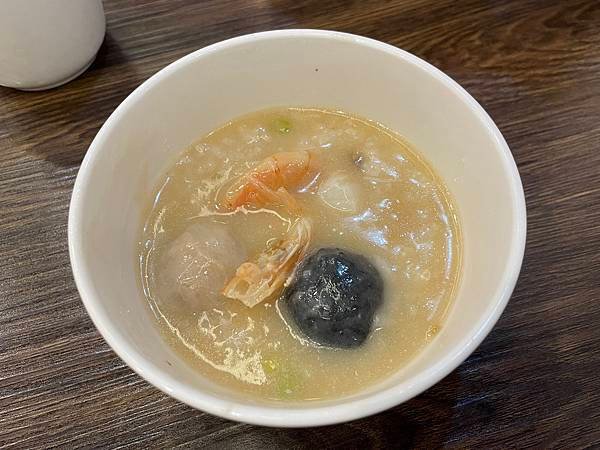 【新北 板橋】六必居潮州一品沙鍋粥 中山總店｜2024年更新