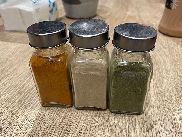 【新北 新莊】品都串燒攤 新莊｜超熱門串燒攤 人氣排隊名店 