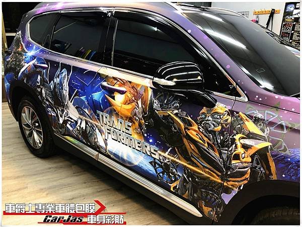 HYUNDAI SANTA FE 山土匪 客製化變形金剛全車車身彩貼、高亮黑車頂＆後視鏡、車燈燻黑改色包膜