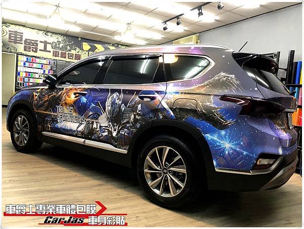 HYUNDAI SANTA FE 山土匪 客製化變形金剛全車車身彩貼、高亮黑車頂＆後視鏡、車燈燻黑改色包膜