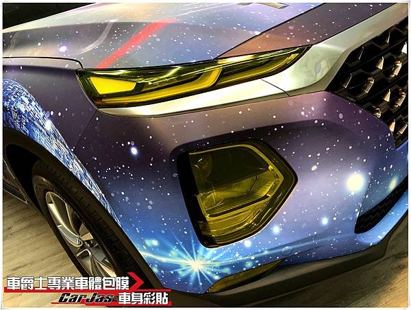 HYUNDAI SANTA FE 山土匪 客製化變形金剛全車車身彩貼、高亮黑車頂＆後視鏡、車燈燻黑改色包膜