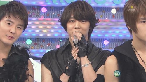 20090306 MUSIC STATION - TVXQ [poi][(000828)00-04-05].jpg