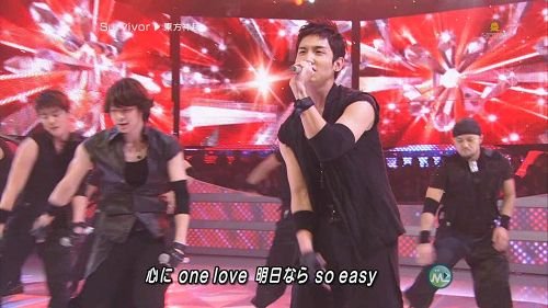 20090306 MUSIC STATION - TVXQ [poi][(005618)00-06-45].jpg