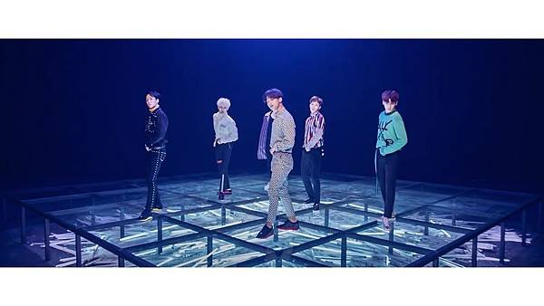 빅스(VIXX) - %5C다이너마이트%5C (Dynamite) Official M_V - YouTube (1080p) 091.jpg