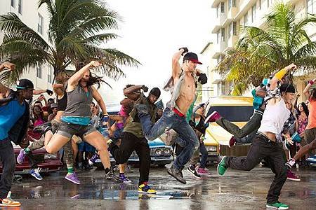 step-up-revolution-cast