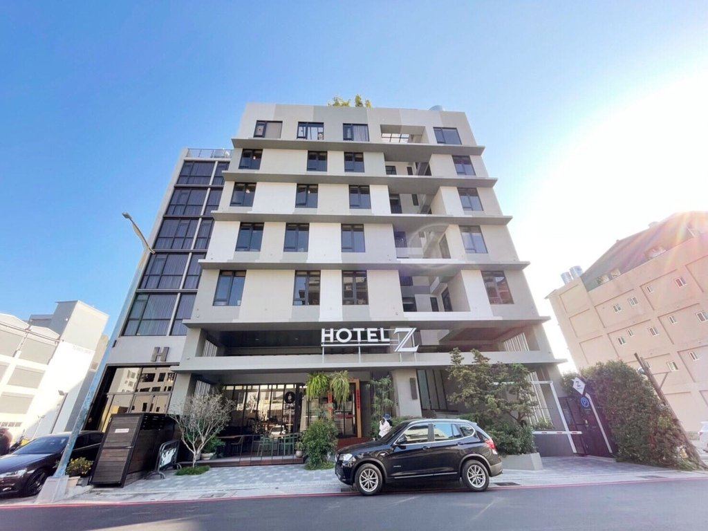 {國內住宿}Hotel Z#台中住宿#電動床的住宿旅店#鄰近