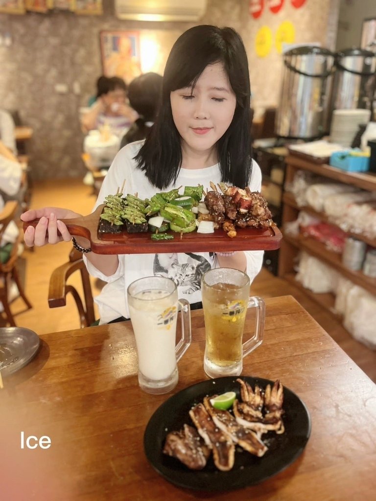 {台北美食}士林串燒#士林夜市串烤店很推薦真的要去吃看看#師