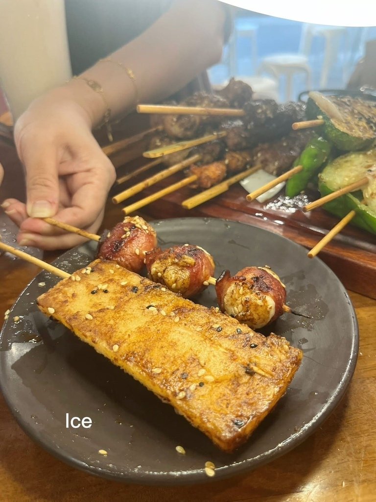 {台北美食}士林串燒#士林夜市串烤店很推薦真的要去吃看看#師