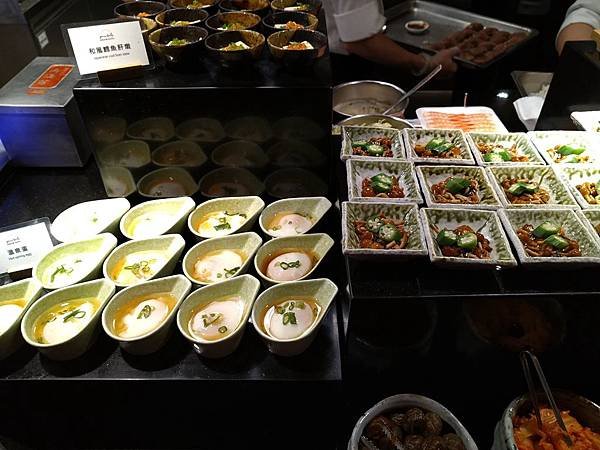 【高雄左營】 聯上大飯店帕里巴黎自助餐、原本的大八飯店、近巨