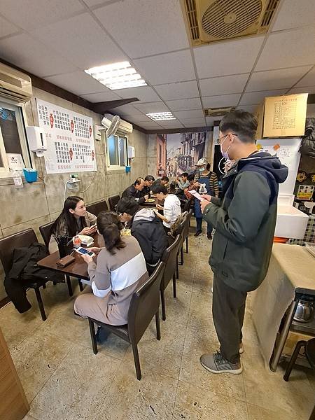 【台北大安】双生炒飯(雙生炒飯)炒飯專賣店、位在四維路上