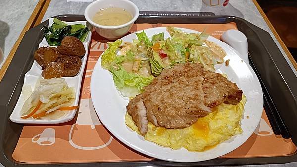 【台北中山】(永久歇業) 阿花豬排飯 ~誠品南西店B1、中山