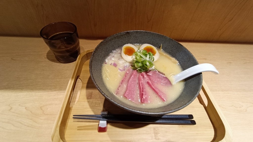 【台北大安】神無月拉麵(らぁ麺 神無月)、牛骨濃湯爽口好喝