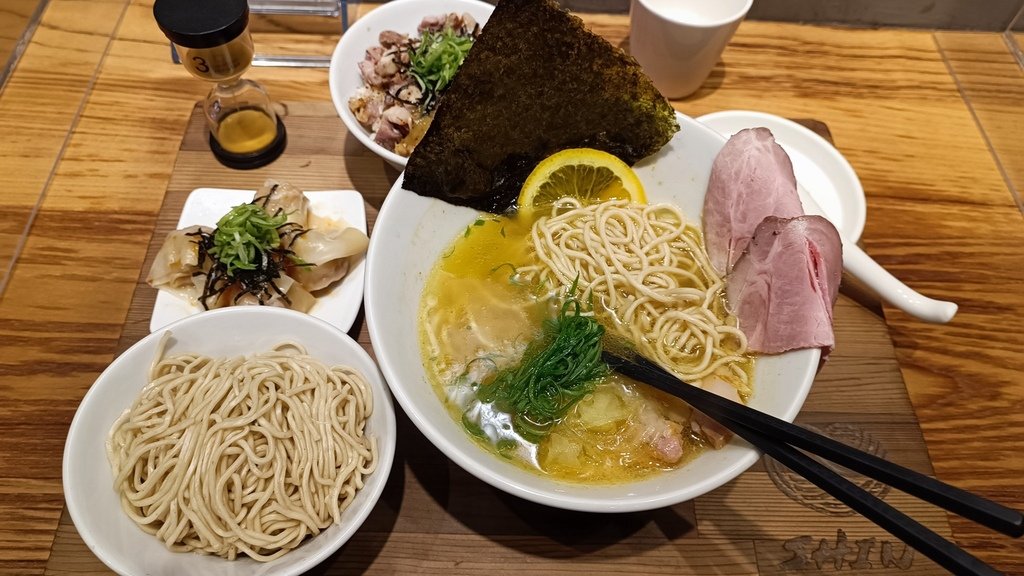 【台北大安】柑橘Shinn Soba 拉麵、很特別的柑橘口味