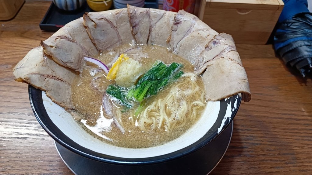 【台北中山】京都柚子豚骨拉麵研究中心、誠品南西店旁、中山捷運