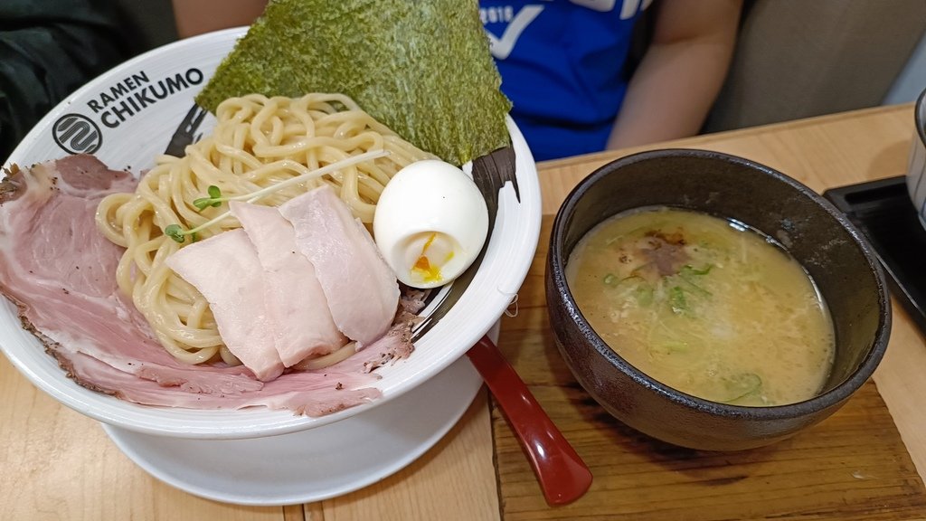 【台北中山】麵屋千雲、日本人都愛的拉麵、中山捷運站1號出口右