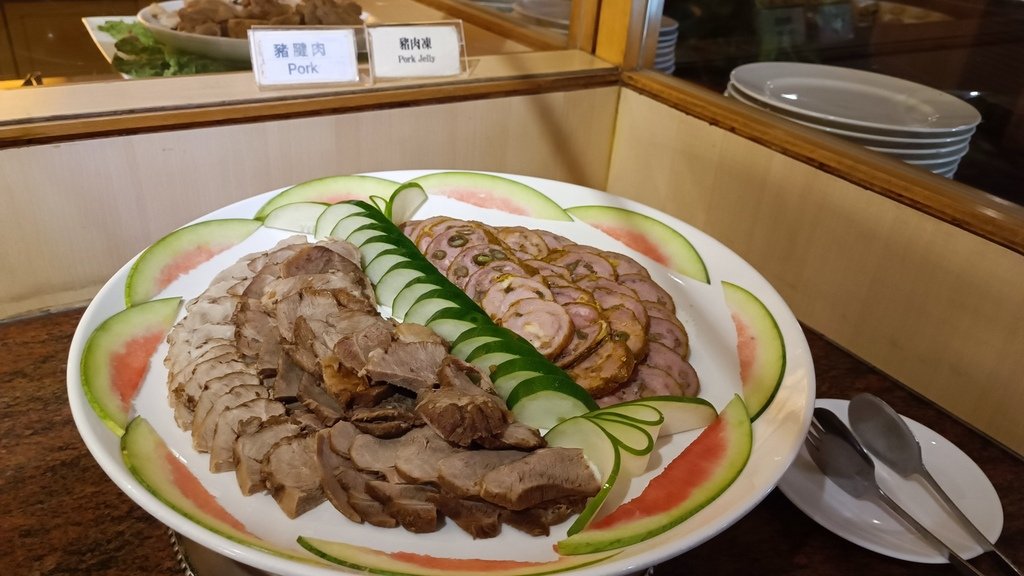 【台北松山】兄弟大飯店薔薇廳13F、高CP的自助餐吃到飽、南