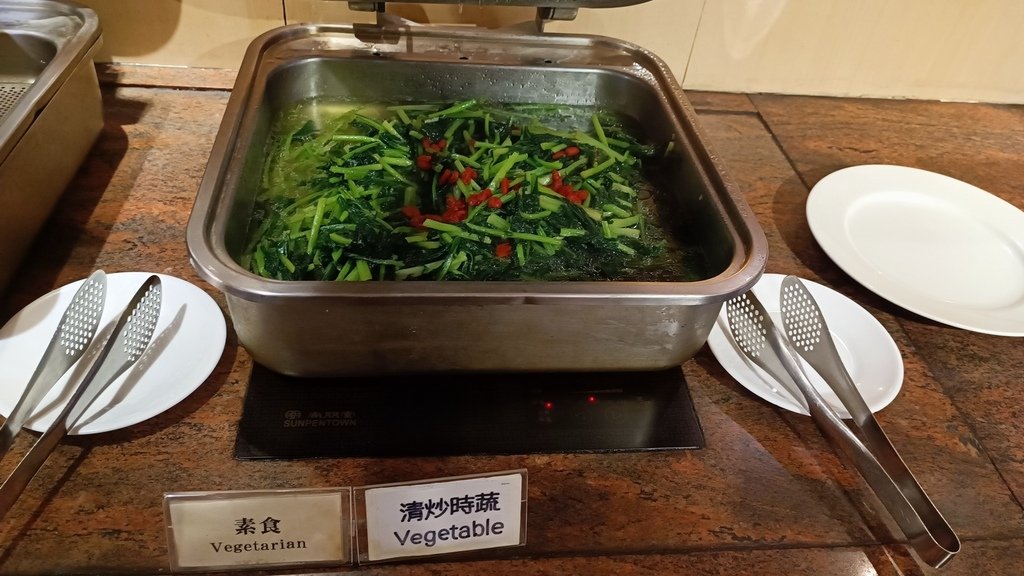 【台北松山】兄弟大飯店薔薇廳13F、高CP的自助餐吃到飽、南